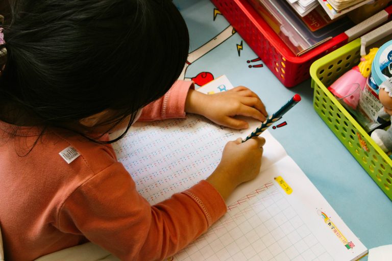Explore Engaging Riddles for Kids to Build Critical Thinking